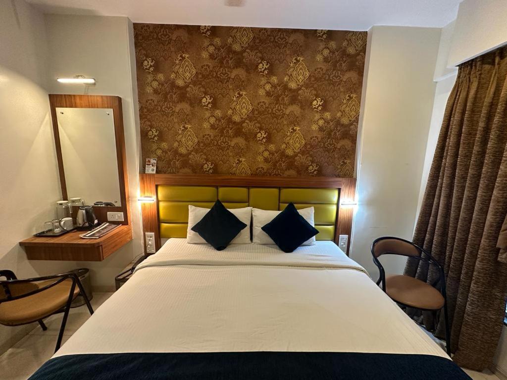 Srikrishna Paradise Hotel Thane Navi Mumbai Exteriér fotografie